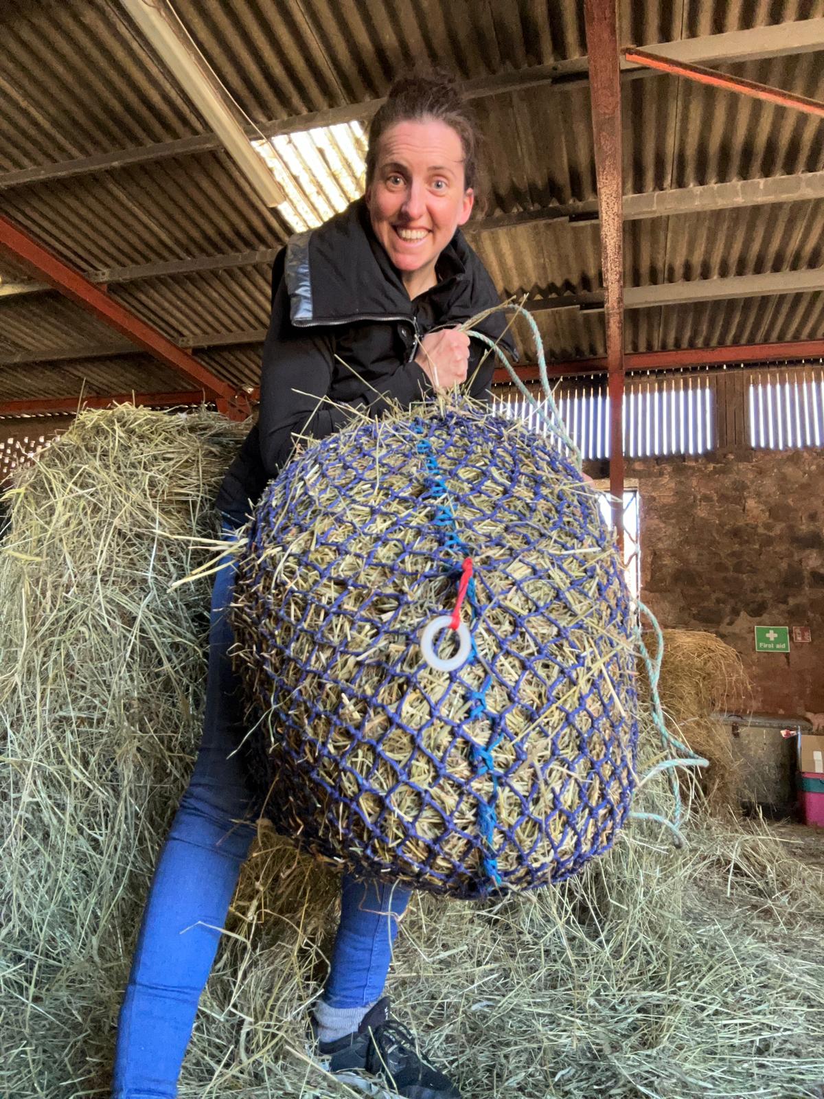 SLOW FEEDER HAYNET 30mm HOLES